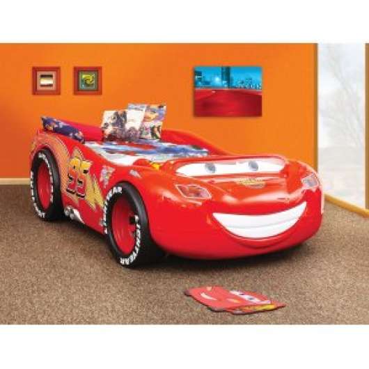 McQueen rallybil barnsäng 90 x 180 cm - Coola & roliga barnsängar